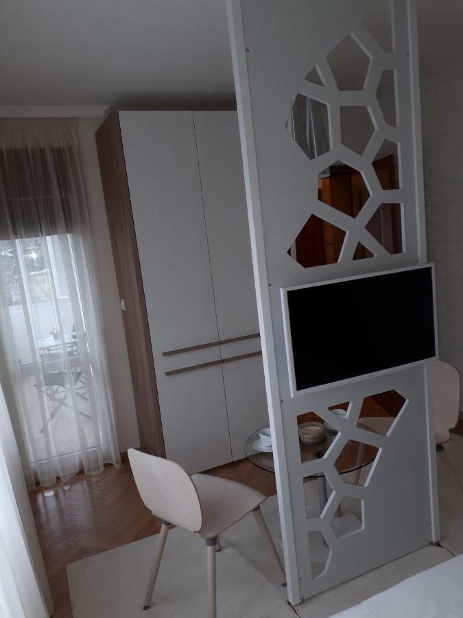 Apartment Art 大特尔诺沃 外观 照片
