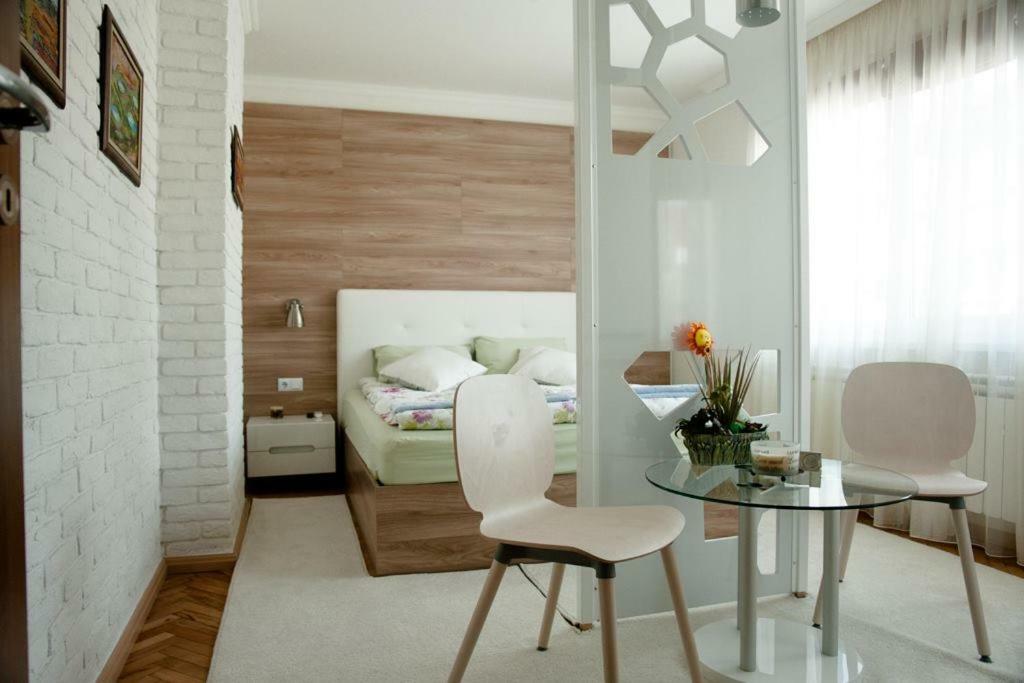 Apartment Art 大特尔诺沃 外观 照片